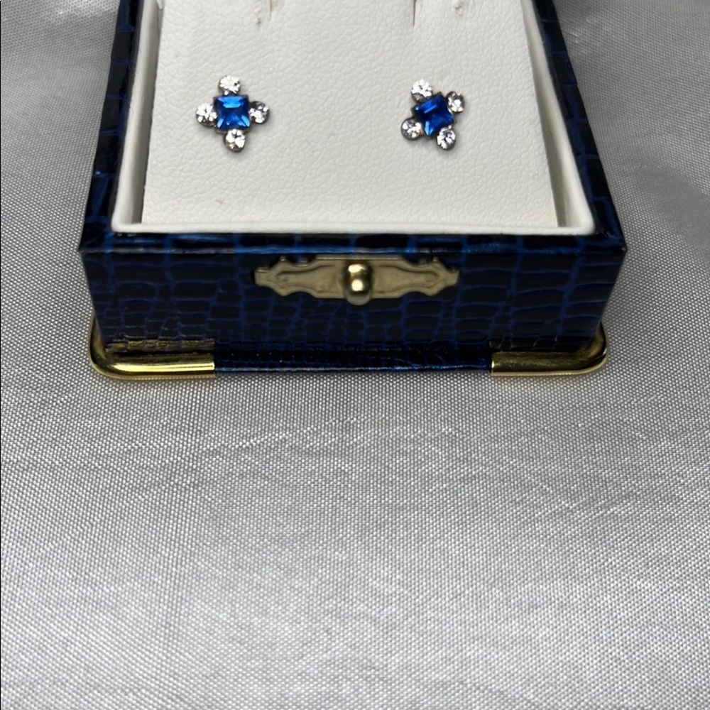Delicate Tiny Earring Studs